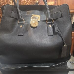 Elegant Black Leather Handbag